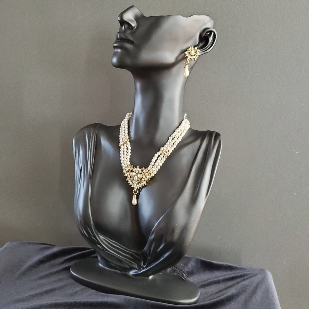 Bridal necklace and earrings